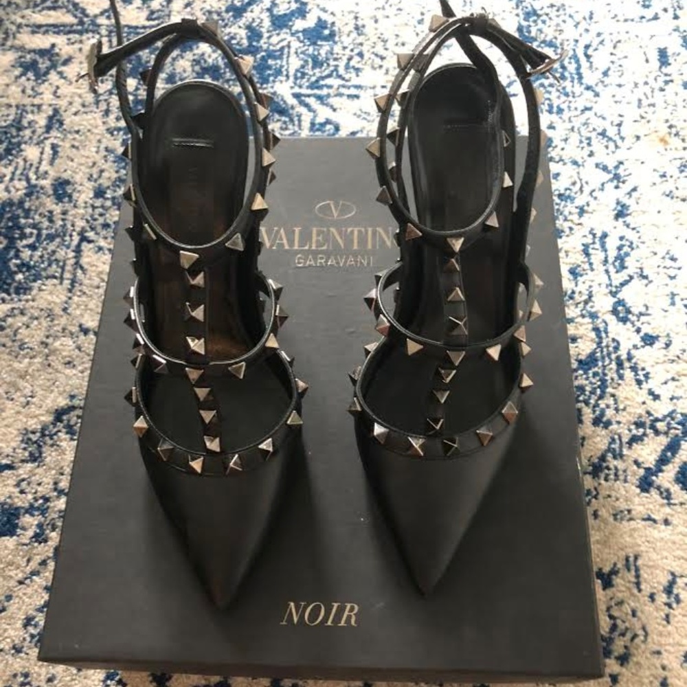 Valentino So Noir Rockstud Heels Size 37